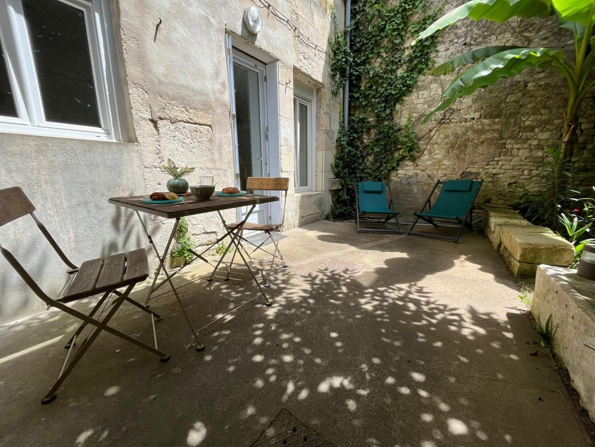 L'Escale Niortaise - Centre-Ville - 10Mn Gare - Wifi - Netflix Quarto foto